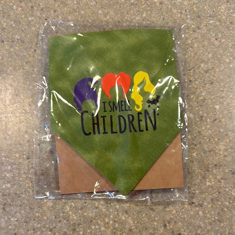 Green Dog Bandana Hocus Pocus